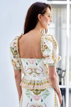 Daphne Top