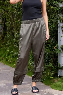 Shiny Nylon Wilt Pull On Jogger