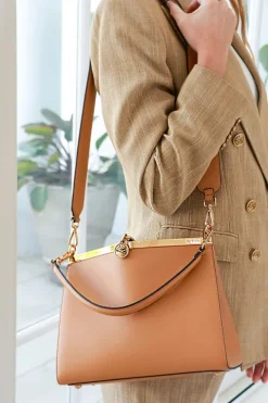 Vela Medium Leather Shoulder Bag